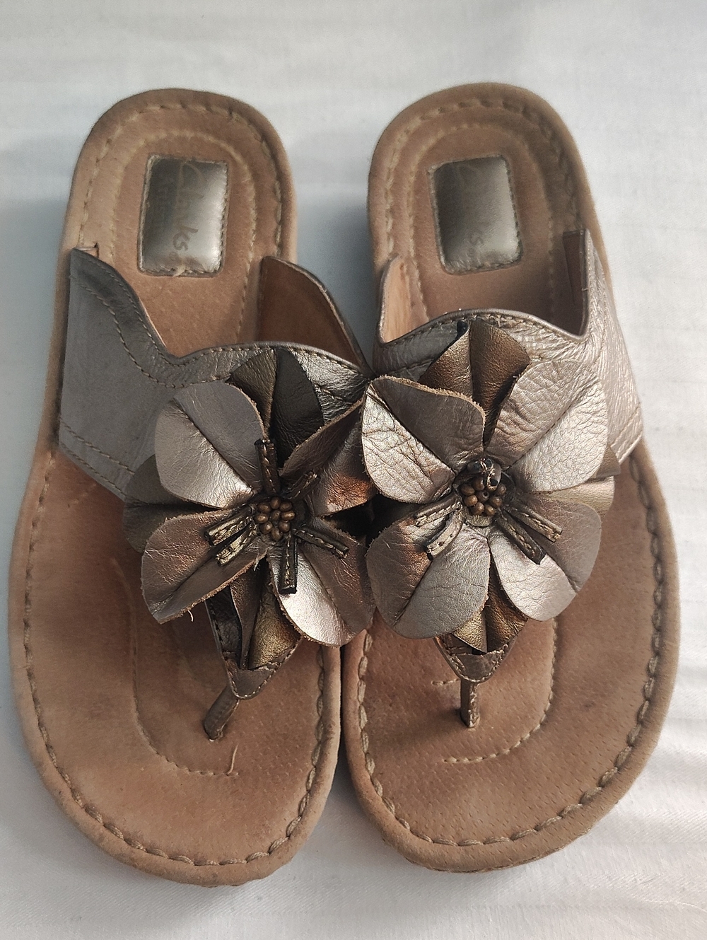 Clarks artisan Flower Wedge Bronze Floral Thong Sandals
